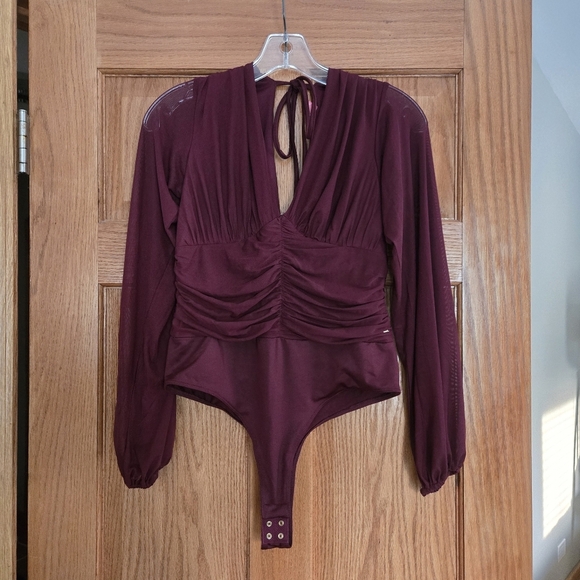 GUESS Womens Burgundy Thong Drape Long Sleeve Bodysuit Size Small - Picture 1 of 8